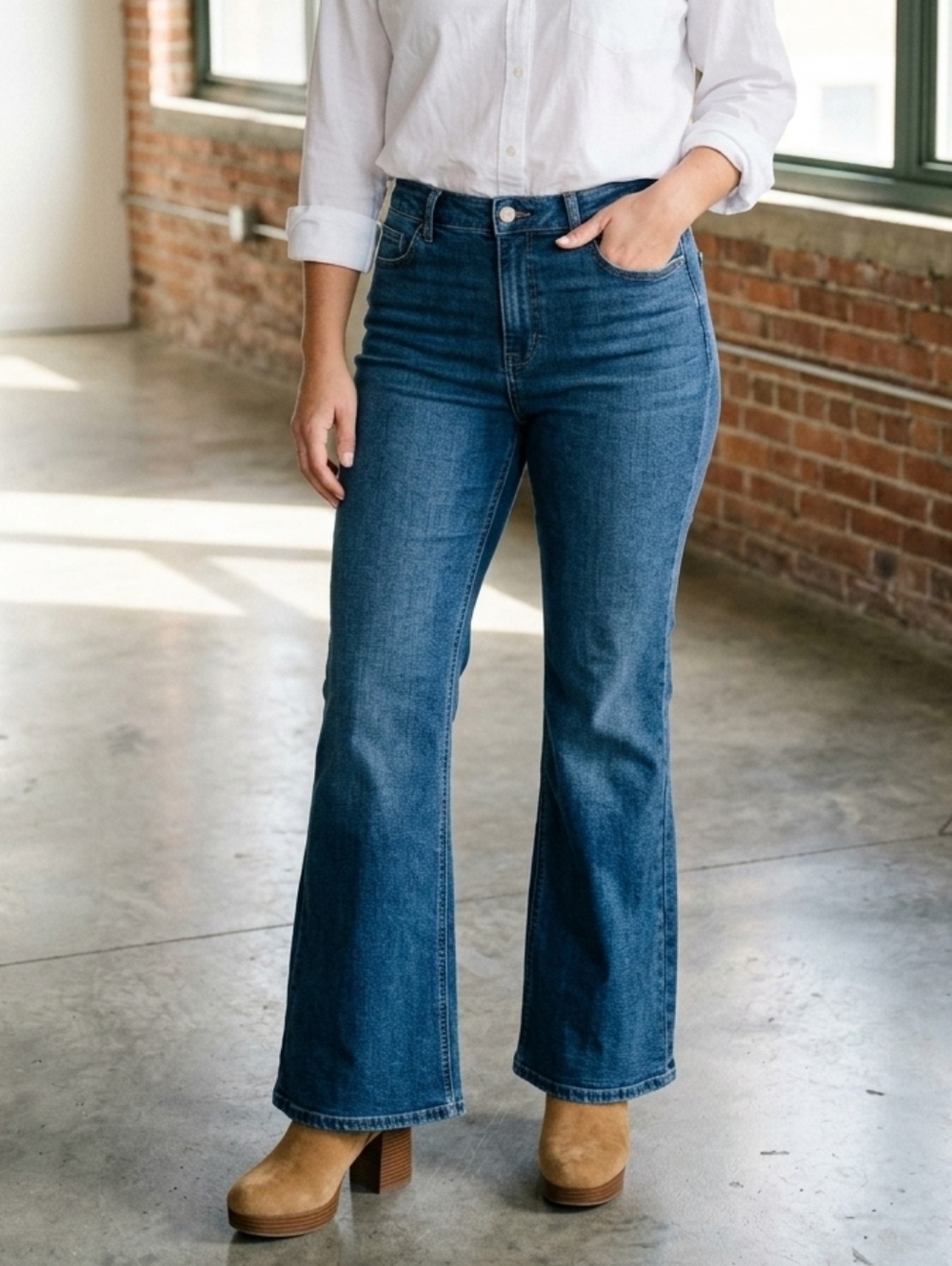Old Navy Wow Flare Jeans High-Rise Dark Wash Denim Size 10